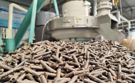 秸稈回收變生物質燃料，農村秸稈問題有了新成效